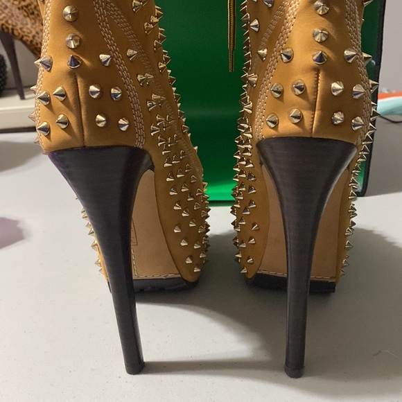 Zigi Boots - Picture 3 of 4